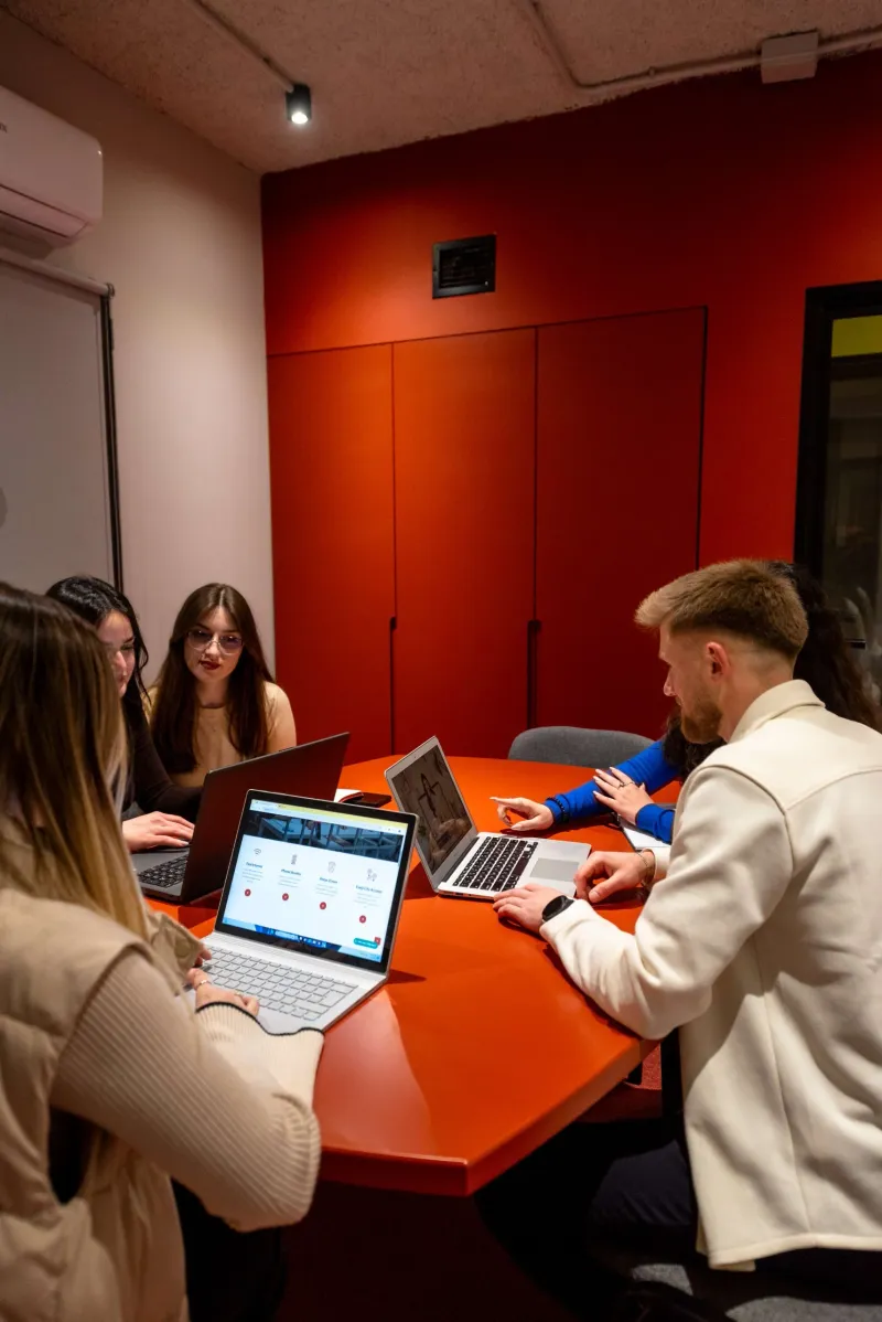 Meeting room at n'Zon Tirana